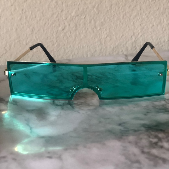 Rectangular Sunglasses www.sambellaspalace.com - Picture 3 of 8